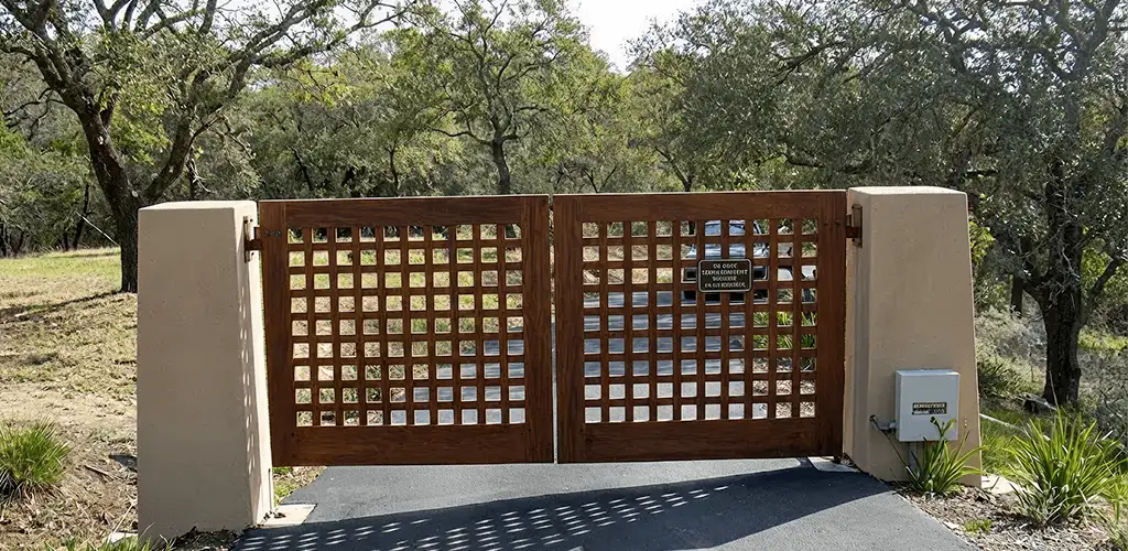 Driveway gate installation for a residential property in Springfield, MO